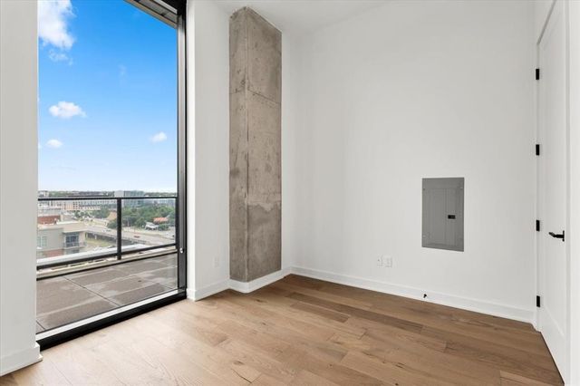 84 East Ave 1202, Austin, TX 78701