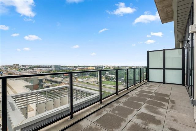 84 East Ave 1202, Austin, TX 78701