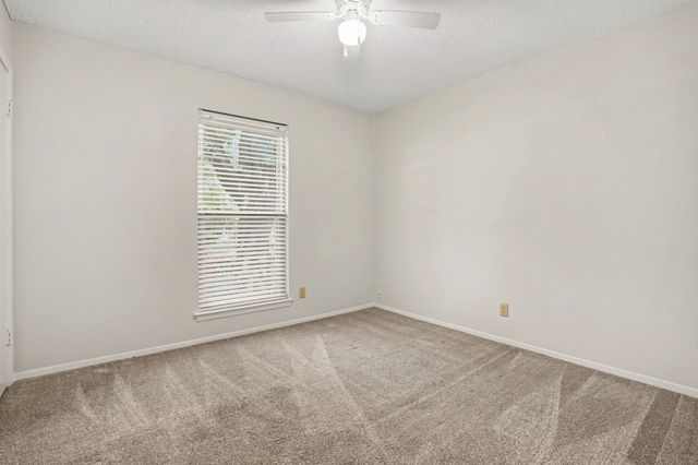 2721 Lucas Drive, Arlington, TX 76015