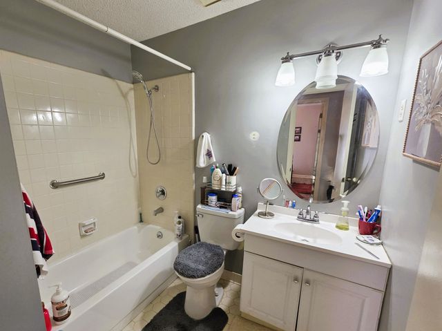 4262 AUTUMN SUN RD, Millington, TN 38053