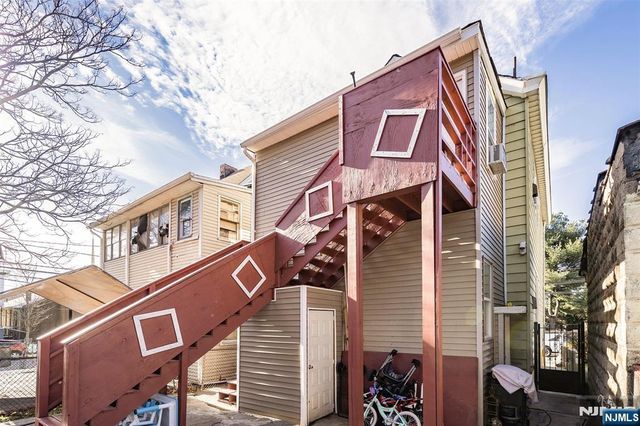 11 Mercer Street, Paterson, NJ 07524