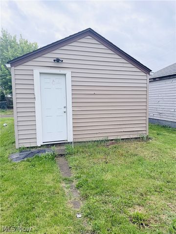 1511 Stark Avenue SW, Canton, OH 44706
