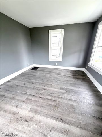 1511 Stark Avenue SW, Canton, OH 44706
