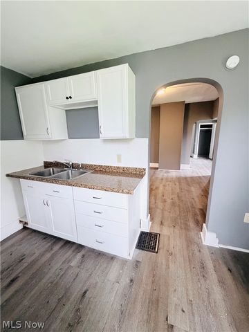 1511 Stark Avenue SW, Canton, OH 44706