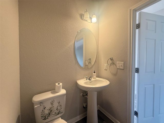 109 Munk LN, Leander, TX 78641