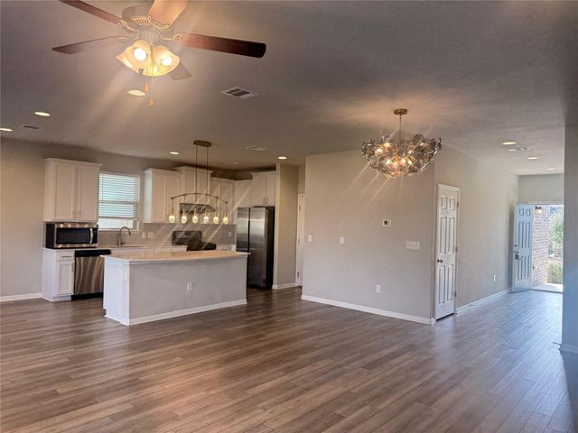 109 Munk LN, Leander, TX 78641