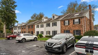 204 N VALLEY FORGE RD #7-B, Lansdale, PA 19446