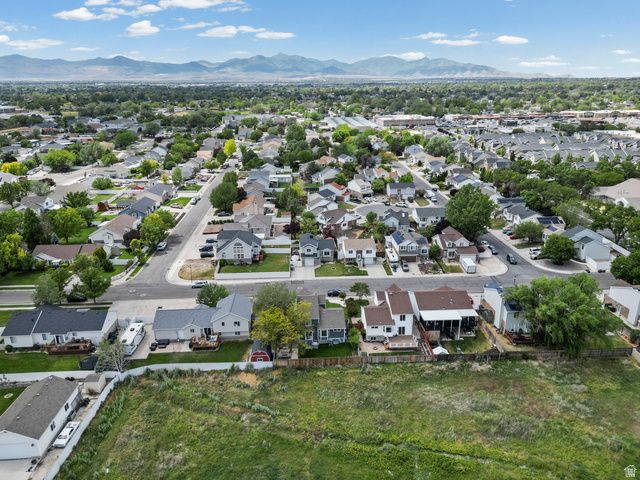 7248 S CALLIE DR, West Jordan, UT 84084