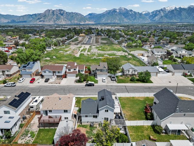 7248 S CALLIE DR, West Jordan, UT 84084