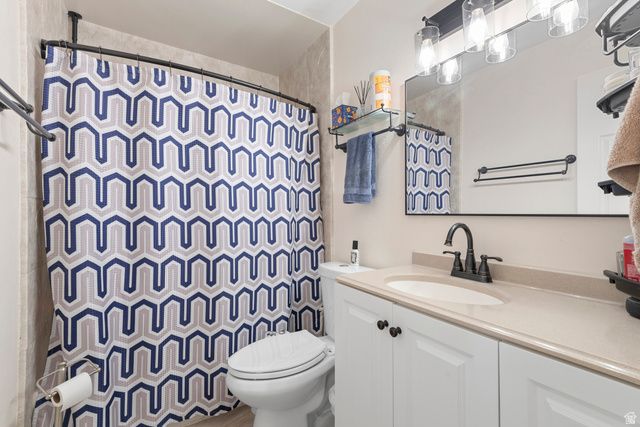 7248 S CALLIE DR, West Jordan, UT 84084