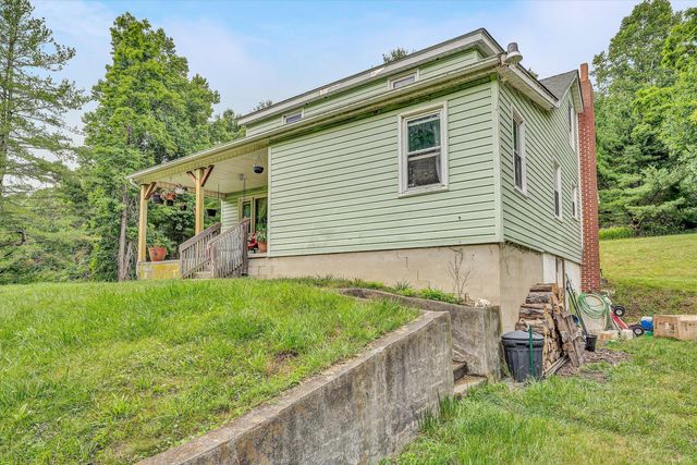 17838 Callaway RD, Callaway, VA 24067