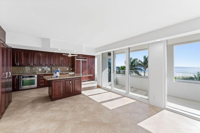 2800 S Ocean Boulevard 2-F, Boca Raton, FL 33432