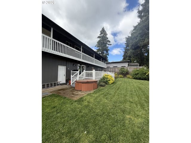 6974 GLACIER Dr, Springfield, OR 97478