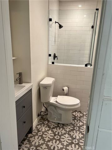 218 35th Street, Newport Beach, CA 92663