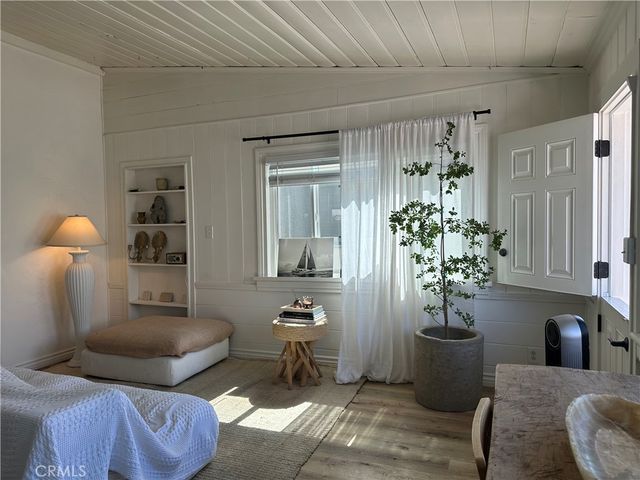 218 35th Street, Newport Beach, CA 92663