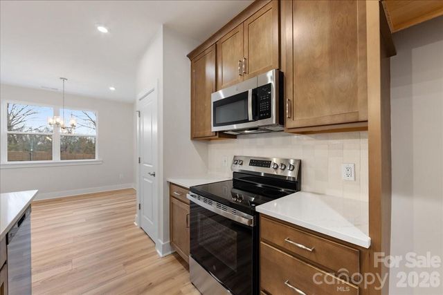 6008 Pivot Court, Charlotte, NC 28205