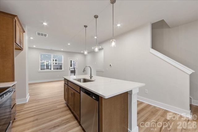 6008 Pivot Court, Charlotte, NC 28205