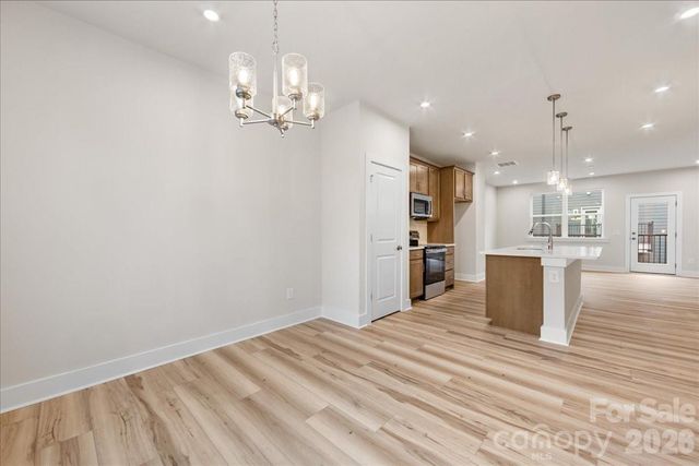 6008 Pivot Court, Charlotte, NC 28205