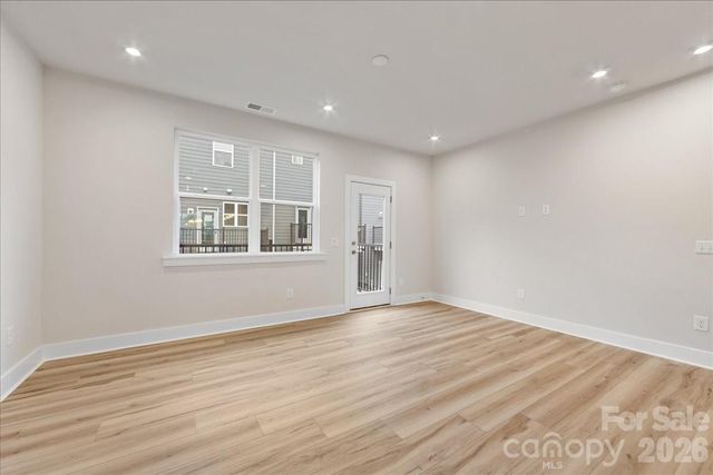 6008 Pivot Court, Charlotte, NC 28205