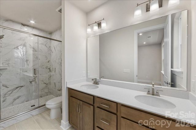 6008 Pivot Court, Charlotte, NC 28205