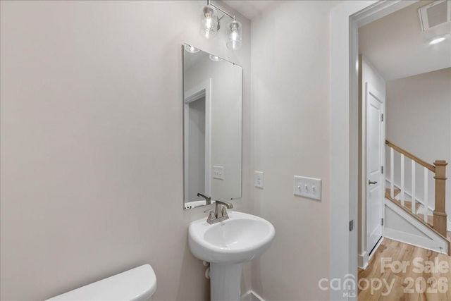 6008 Pivot Court, Charlotte, NC 28205