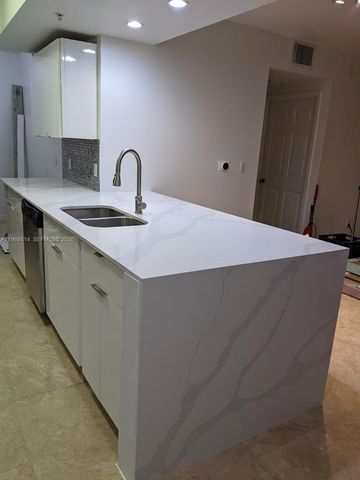 3530 SW 22nd St 607, Miami, FL 33145