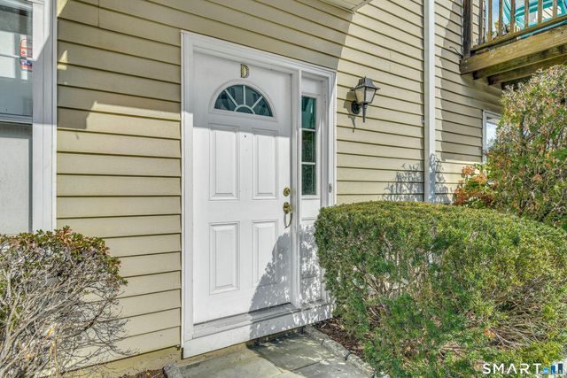 22 Dora Street D, Stamford, CT 06902
