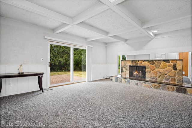 31917 Olde Franklin Drive, Farmington Hills, MI 48334