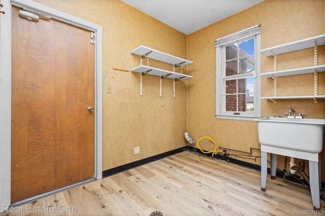 31917 Olde Franklin Drive, Farmington Hills, MI 48334