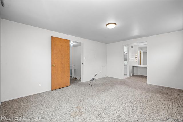 31917 Olde Franklin Drive, Farmington Hills, MI 48334