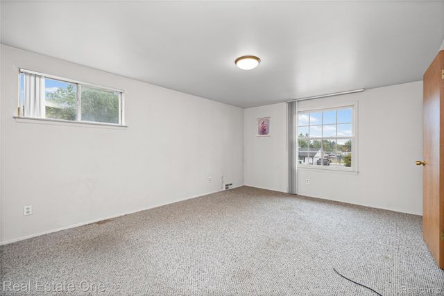 31917 Olde Franklin Drive, Farmington Hills, MI 48334