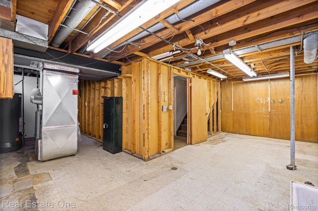 31917 Olde Franklin Drive, Farmington Hills, MI 48334