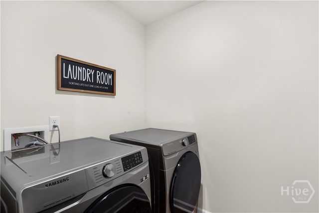 394 Coconut Drive, Bloomingdale, GA 31302