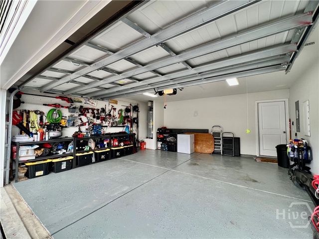 394 Coconut Drive, Bloomingdale, GA 31302