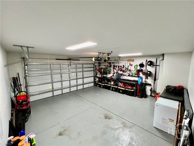 394 Coconut Drive, Bloomingdale, GA 31302