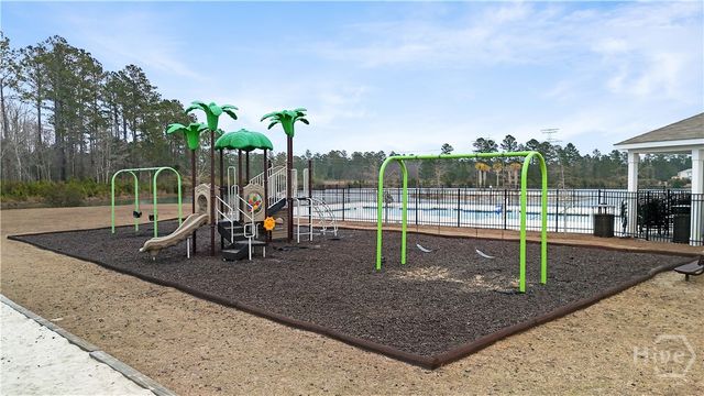 394 Coconut Drive, Bloomingdale, GA 31302