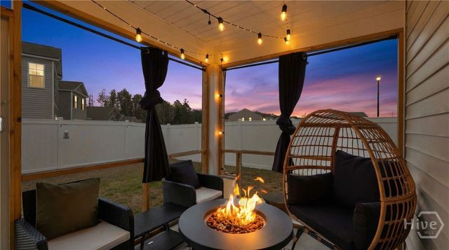 394 Coconut Drive, Bloomingdale, GA 31302