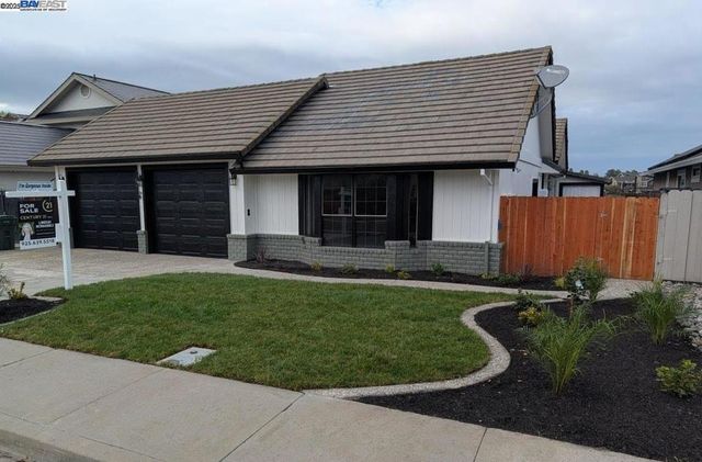 5653 Drakes Drive, Discovery Bay, CA 94505