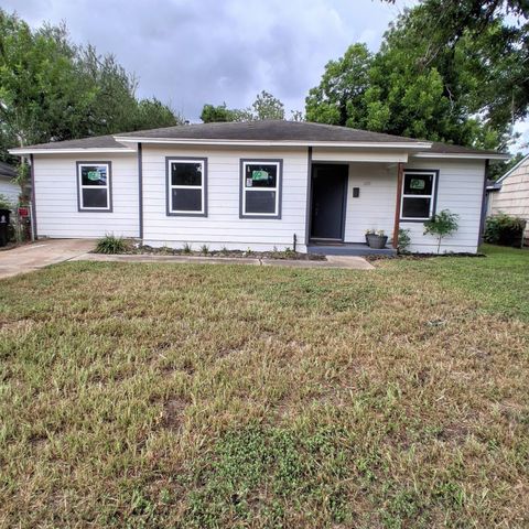 6011 Belmark Street, Houston, TX 77033
