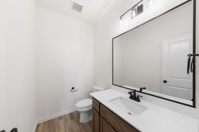 431 Paradise Ridge Drive, Waxahachie, TX 75167