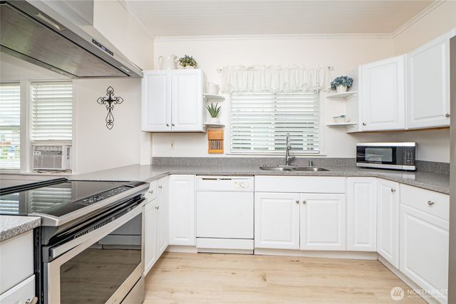 2411 Dodd Street, Blaine, WA 98230