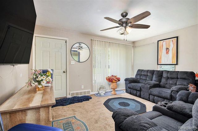 20322 Charleston Street, Highland Park, MI 48203