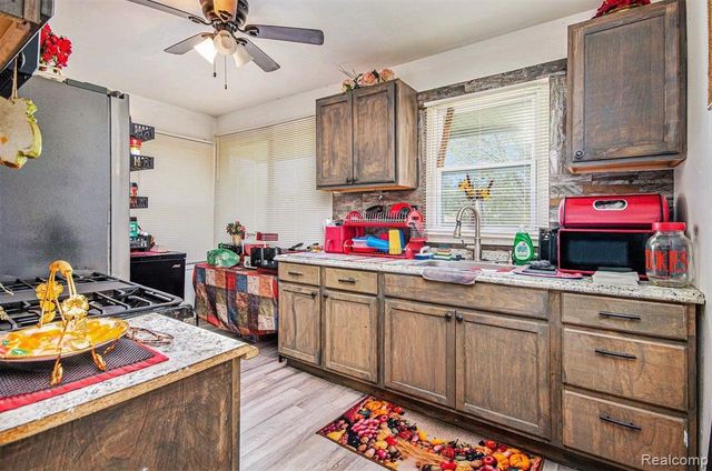 20322 Charleston Street, Highland Park, MI 48203