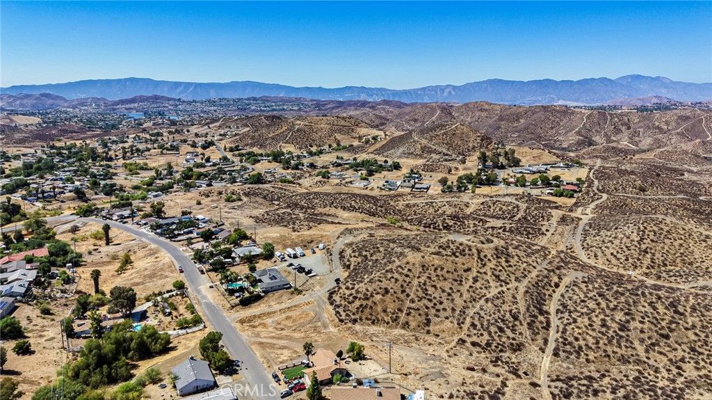 23000 Surfside Court, Canyon Lake, CA 92587 — photo 5