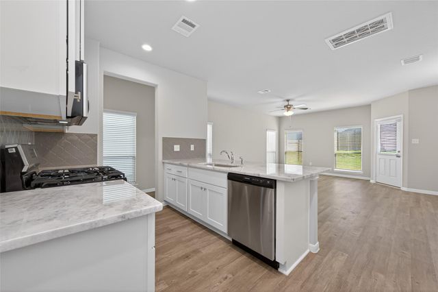 24704 Windward Birch Way, Huffman, TX 77336