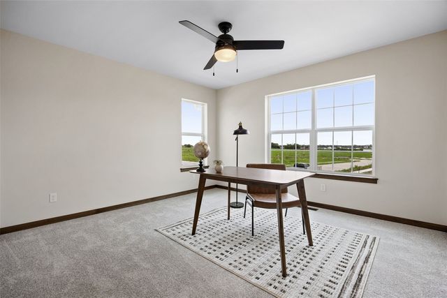 160 Bethany Loop SW A, Cedar Rapids, IA 52404