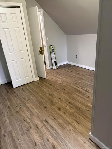 54 2nd Avenue, Bay Shore, NY 11706