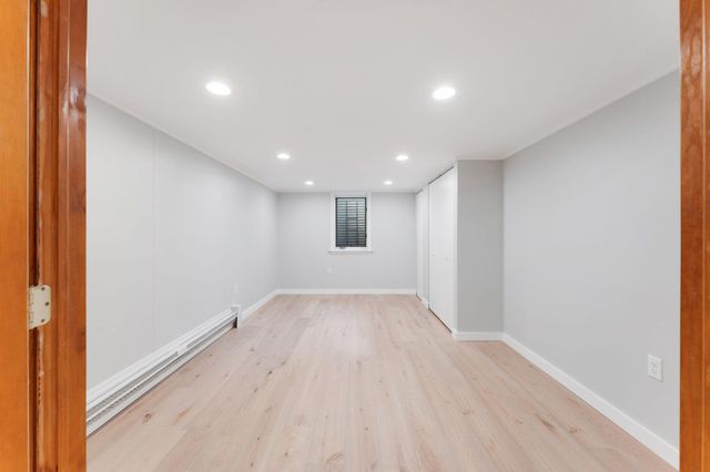 9523 10th Avenue S, Bloomington, MN 55420