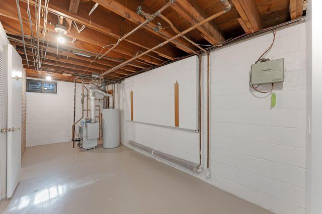 9523 10th Avenue S, Bloomington, MN 55420