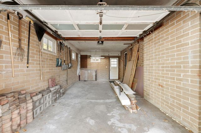 9523 10th Avenue S, Bloomington, MN 55420